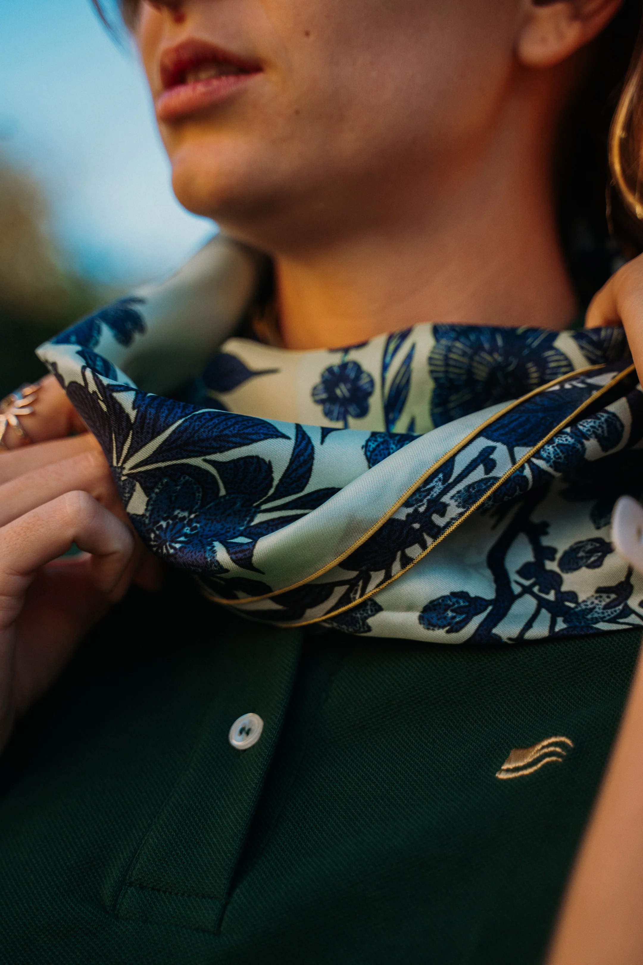 Le foulard en soie "Soleil Couchant" - Image 5