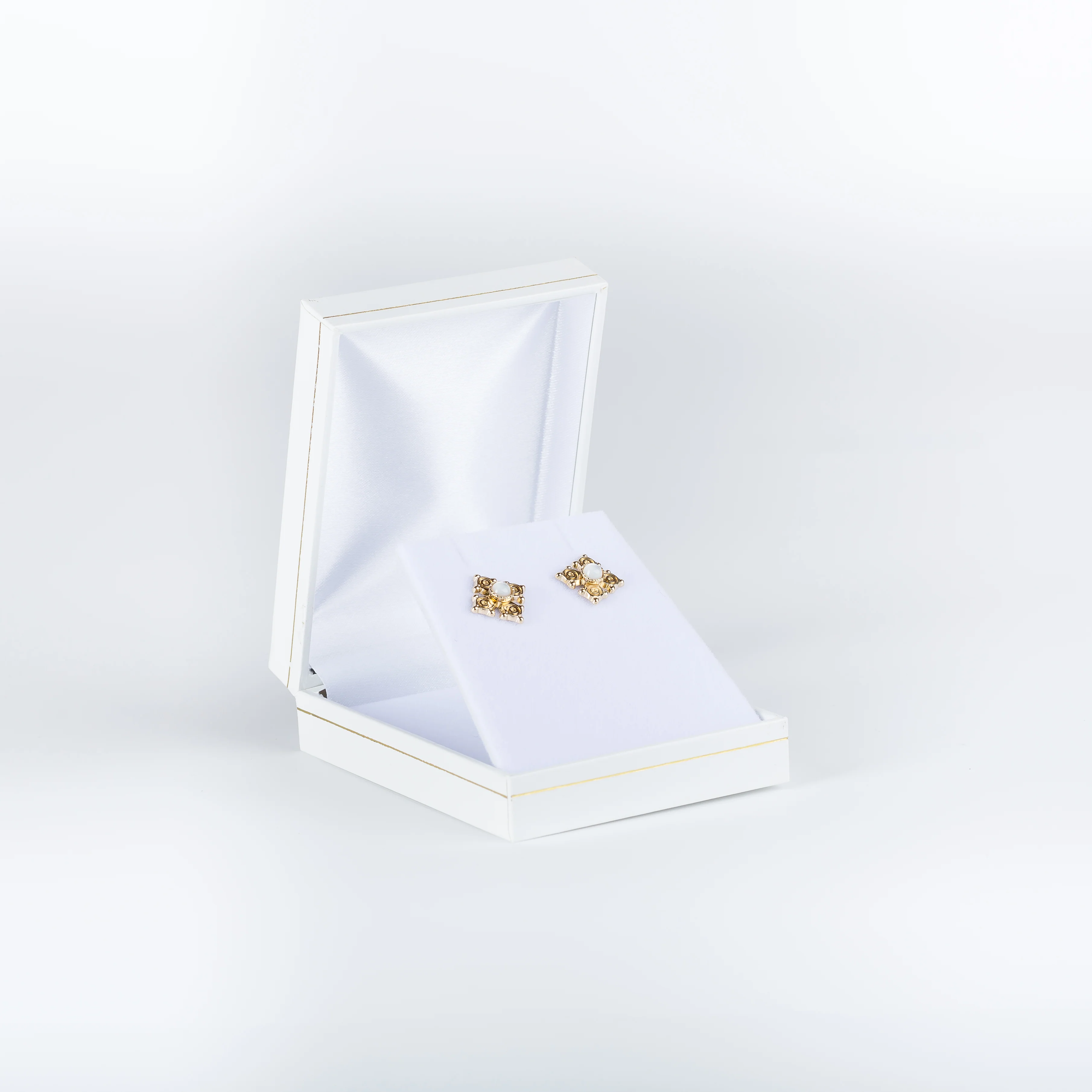 Les boucles d'oreilles - Croix de Savoie - Image 3